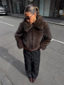 Autumn Winter Short Oversized Faux Fur Coat Women Fashion Street Fluffy Collar Jacket Female Zipper Thick Warm Outerwear