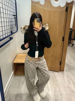 Korean Fashion Cropped Zip Up Puffer Parka Women Faux Fur Collar Ribbed Cuffs Thick Warm Winter Coat Casual Streetwear 2026