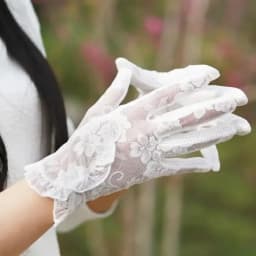 Women Summer Thin Lace Ruffle Edge Short Sexy Sunscreen Breathable Anti-skid Touch Screen Cycling Driving UV Gloves