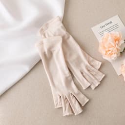 Women Sleep Moisturizing Mitten Summer 100% Natural Mulberry Silk Half Finger Touch Screen Thin Sunscreen Driving Sun Glove M50