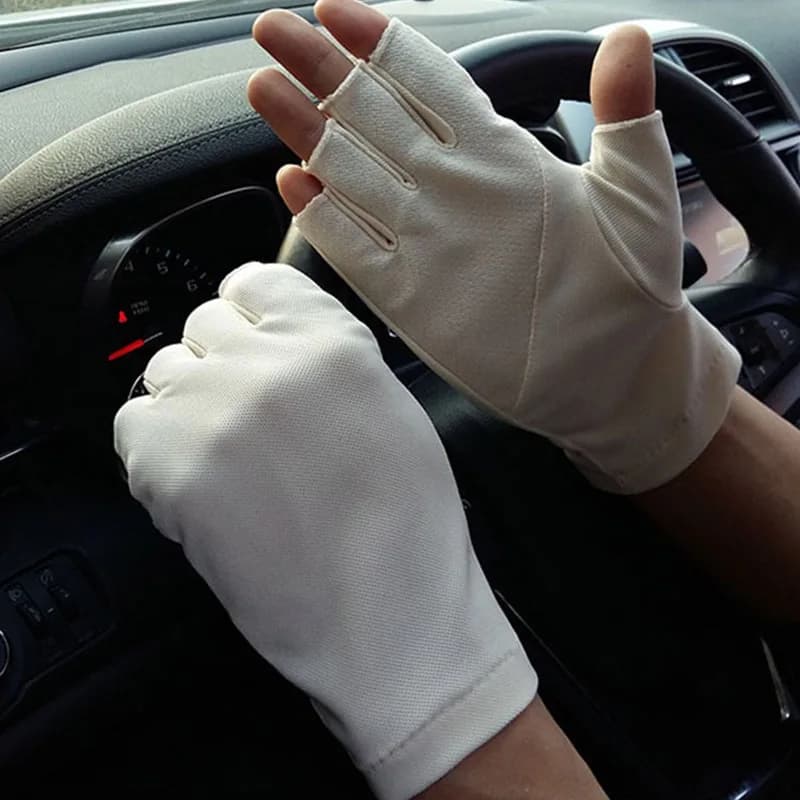 Driving sunscreen gloves men's thin half-finger gloves half spring and summer non-slip cycling fingerless gloves breathable B93