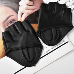 1 Pair Women Fashion PU Leather Half Finger Gloves Goth Punk Rock Hollow Fingerless Gloves Stage Performance Lolita Cosplay