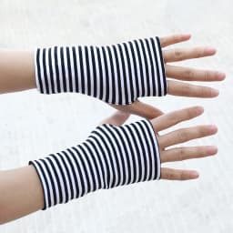 Short Fingers Striped Half Finger Gloves Unisex Sun Protection Pure Drive and Ride Fingerless Style Warm Fashionable Gloves