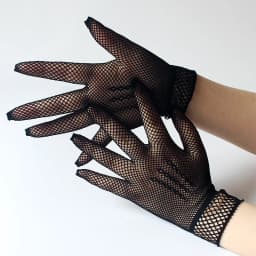 Women Summer Sexy Black Lace Gloves Mesh Hollow Breathable Sunscreen Short Paragraph Female High Elasticity Transparent Gloves