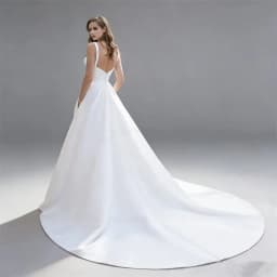 Customized Elegant V-Neck Wedding Dress Long Satin Bridal Gown A-line Backless Buttons Spaghetti Straps Bride Dress with Pockets