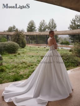 Moonlight Vintage A-line Wedding Dresses for Women Lace up Sleeveless no gloves Court Train Robe De Soiree De Mariage Customized