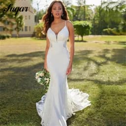 Lace Mermaid Wedding Dresses Spaghetti Straps Sexy V-Neck Backless Appliques Sleeveless Button Long Bride Gown Train Real Photos