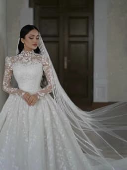 Luxury Long Sleeve Wedding Dresses High Neck Robes Customized Appliques Lace Country Bridal Gowns Vestidos De Novia