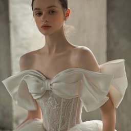 Off The Shoulder Sweetheart Neck Shiny Beading Pearls Bow Tulle Lace Bow Ball Gown Wedding Dresses With 100cm Chapel Train