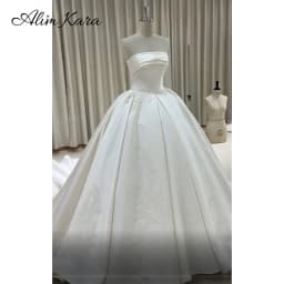 Appliques Satin Wedding Dress 2027 Vintage Strapless Ball Gown Bridal Princess Alim Kara XH300 Customized Party Vestido De Novia