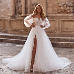 Customized Side Slit Wedding Dresses with Soft Tulle 2025 Ivory Strapless Full Sleeve Bridal Gowns Women Summer Vestido De Novia