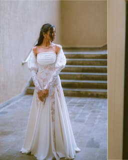 Hot Sale Embroidery Lace Bridal Dresses Sequins Beading Squre Crystal Pearls Mermaid Wedding Dress Removable Cape Sleeves