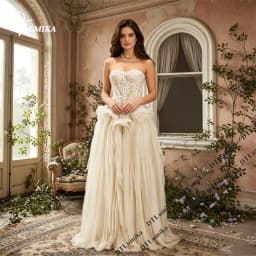 Sweetheart Tulle Ball Gown Wedding Dress Strapless Princess Bridal Gown Lace-Up Back Vintage Customized Dress for Bride Ceremony