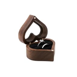 1PC 2025 Heart Shape Walnut Wooden Box Jewelry Box Display Box Engagement Wedding Couples Ring Storage Holder Gifts Case