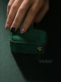 TAIMY Velvet Mini Travel Custom Logo Vintage Cute Girls Small Storage Jewelry Box Jewellery Organizer Jeweler Packaging Red