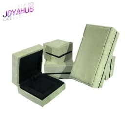 Customization Logo Fashionable Grass Green Faux Fur Clover Jewelry Case Jewelry Packaging Box for Necklace Bracelet Earring Gift