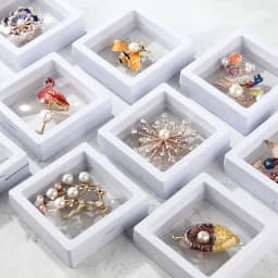 PE Film Brooch Coin Gems Jewelry Storage Box Dustproof Exhibition Decoration Suspended Floating Ring Earrings Display Rack Case