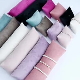 1 Set Gold Velvet Pearl Bracelet Watch Display Pillows Case Bangle Anklet Photography Prop Show Holder Jewelry Counter Organizer