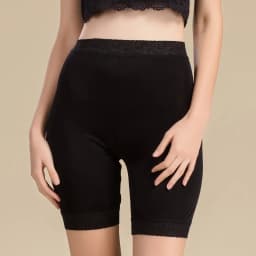 Summer Women's Silk Knitted Safety Short Pants Mulberry Silk Lace Flower Border Exposure Leggings Sleep Bottom Middle Pants