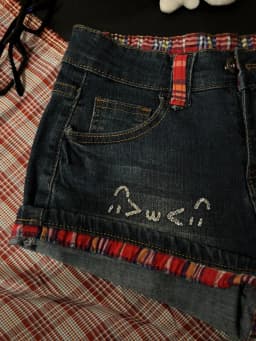 Retro Red Plaid Splicing Denim Shorts Women 2026 Summer Low Waist Slim Hip Wrap Hot Pants Y2k Shorts