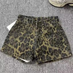 Summer New Leopard Print Denim Shorts Women Vintage Y2K Low Waist Streetwear Shorts Female Retro Pocket Button-Up Short Jeans