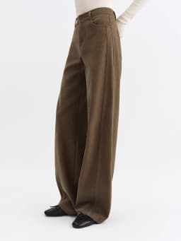 FSLE Sanded Narrow Straight-Leg Jeans for Women Fall Winter 2025 New Arrival Retro Relaxed Slimming Pants Floor Lenghth Pants