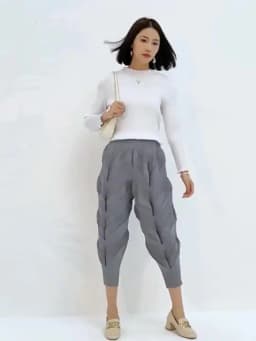 Miyake Pleated Pants Women Elastic Wiast 2023 New Summer Versatile Casual Pencil Trousers Solid Color Female Fashion Pants
