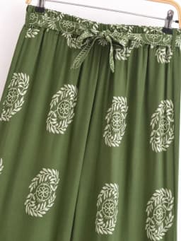 Boho Queens Women Green Floral Bohemian Wide Leg Pants Lady Elastic Waist Loose Vacation Boho Pants Oversize Trousers