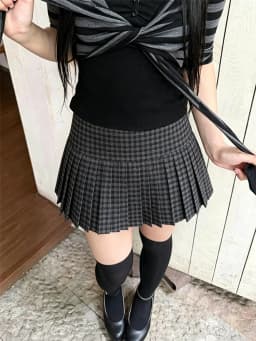 Y2K Aesthetics Women's Millennial Lolita Harajuku Design Plaid Mini Skirt Japanese Retro Shibuya Gyaru High Waist Pleated Skirts