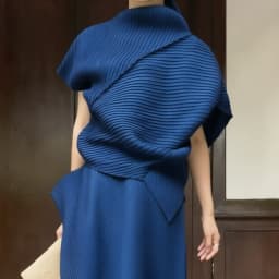 Miyake Pleated Plisse Skirt 2026 Spring New Design Pleats Jupe Women Black Irregular Split Mid-Length Texture Fold Half Skirt