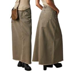Combhasaki Women Y2K Vintage Button Mid Waist Denim Long Skirt Solid Color Tassel Raw Hem A-line Skirts with Pockets Streetwear