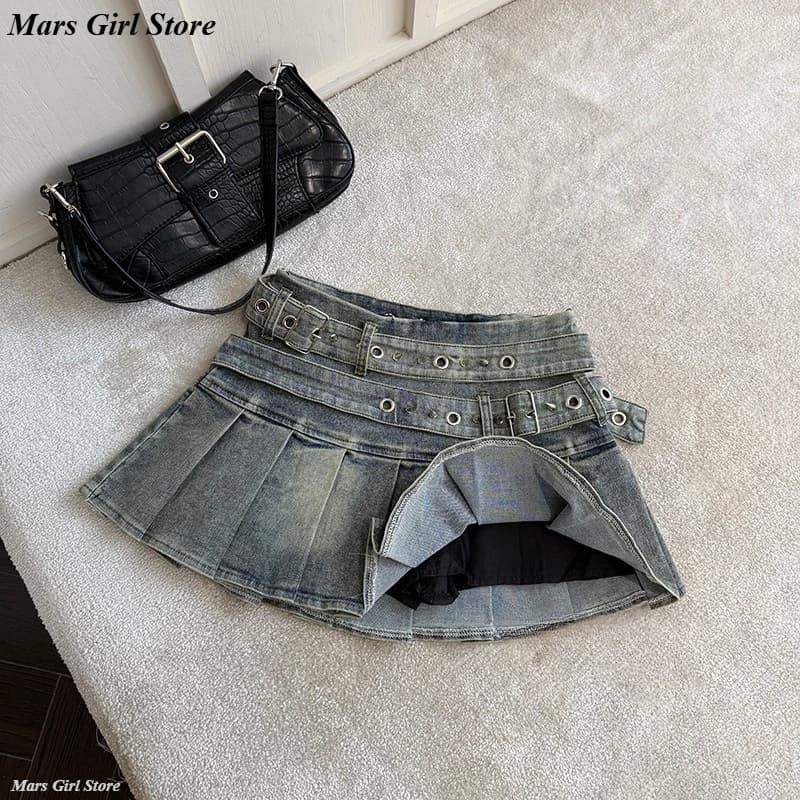 Y2k Vintage Streetwear Sexy Denim Skirts Women American Belt Buckle High Waist Pleated Skirt Hottie All-match Short Skirt Summer