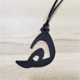 Wholesale Luxury Genuine Natural Leather Character Alphabet Arabic Letter H Keychain Backpack Pendant Ladies Women Bag Charm