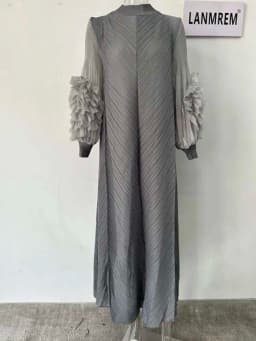 LANMREM Maxi Pleated Dress Round Neck Spliced Fungus Full Sleeve Dresses For Women 2025 New Spring Clothing 2Qa1331