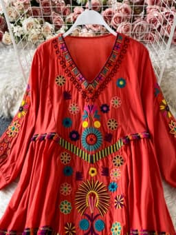 Vintage Chic Women Floral Embroidery Beach Bohemian Mini Dress Ladies Short Sleeve V-neck Cotton and Linen Boho Dresses Vestido