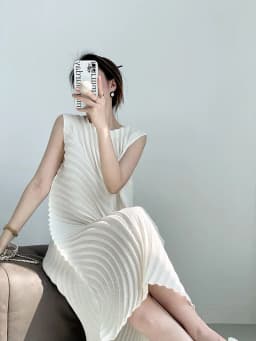 Miyake Hand Circle Pleated Sleeveless Dress Designer Long Round Neck Elegant Loose Summer Korean Style Aesthetic Clothes