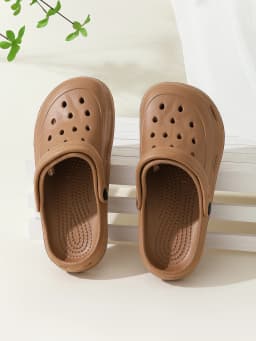 Women's Croc Shoes, Girls' Outerwear, Couples' Baotou Slippers, Women's Sandals, Women's Home Shoes, Women's Sandals, Men's Croc Shoes