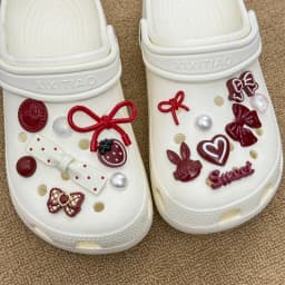 Sweet Style Shoe Charms Set for Clogs Strawberry Bow Heart Rabbit Shoe Decoration Pins Shoe Accessories for Women Girls Sandals
