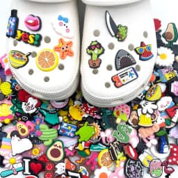 30-200PCS Random Cartoon Shoe Charms For Bubble Slides Clogs Sandals Crocs, Shoes Decrations Accessories Buckle For Kids Gifts