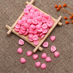 100Pcs Plastic Triangle Nose For Amigurumi Animal Bear Puppet Dolls Toys Safety Doll Nose Crochet Doll Making Accessories