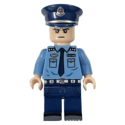 Building block doll police catch thieves traffic Chinese traffic police riding a motorcycle boy assembling building block toys
