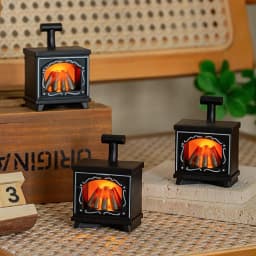 Miniature Simulated Fireplace Lamp Dollhouse Creative Decorative Ornament Electronic Candle Lamp 1pcs Mini Museum Photo Album
