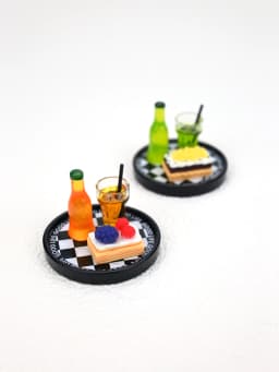 A Miniature Soda Cake Set Scene Decoration, Miniature Soda, Miniature Cake, Miniature Tray, Dollhouse Dollhouse Accessories, Dollhouse Toys, Miniature Food Toys, Photography Props, Miniature Landscape Decorations, Miniatures Decoration, Small Gifts, Giveaways, Home Decor Items