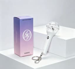 Katseye Mini Rescue Stick with High Face Value and Luminous Performance, the Same Style Around the Anime Concert