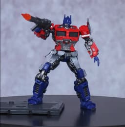 In stock Blokees Champion Class Transformers Bumblebee Movie Optimus Prime Bumblebee Blitzwing Assembled Action Figure Model