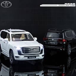1:24 Toyota LAND CRUISER PRADO Key Control Alloy Car Model Sound and Light Pull Back Children's Toy Collectibles Birthday gift