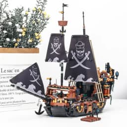 Pirate Ship Building Blocks Sailboat Model Bricks City Traffic Series Creative Desktop Decoraiton Bricks Toys For Adult Gifts