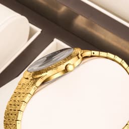 YaLaLuSi Brand Women's Fashionable Minimalist Bracelet Watch - Water-Resistant Quartz Timepiece Gift Reloj Mujer Ladies Girl