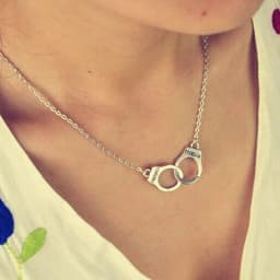 Handcuff Pendant Necklace for Women Men Steampunk Lover's Collares FREEDOM Unique Design Valentine's Day Gift Fashion Jewelry