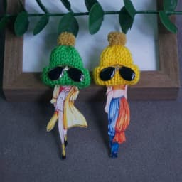 2Pcs/Lot Fashion Brooch For Woman Girl Cute Acrylic Brooch Pins Badge Clothing Accessories High Quality Gifts